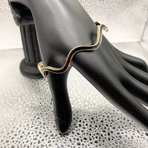 Modern Wave Design Bangle